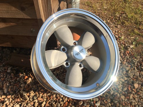 4er Set Torq Thrust 504 Mag Grey 15x8 mit 5on5