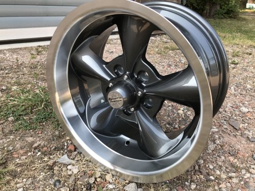 4er Set Torq Thrust America 15x7 und 15x8 GunMetal